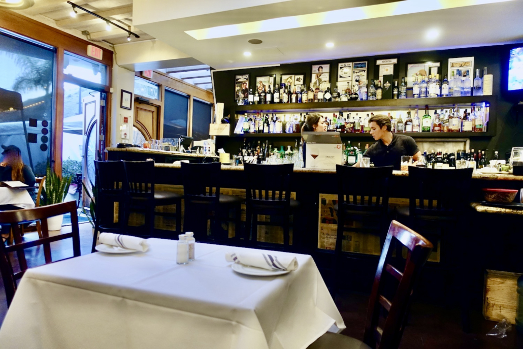 Restaurant Oliver's Osteria Laguna Beach California USA - American southwest in style